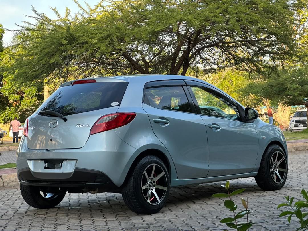 MAZDA DEMIO thumbnail 9
